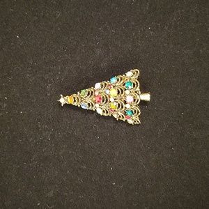 Vintage Pakula Christmas Tree Pin with Multi-Colored Stones